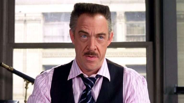J.K. Simmons y Spider-Man se reencuentran en un partido de béisbol