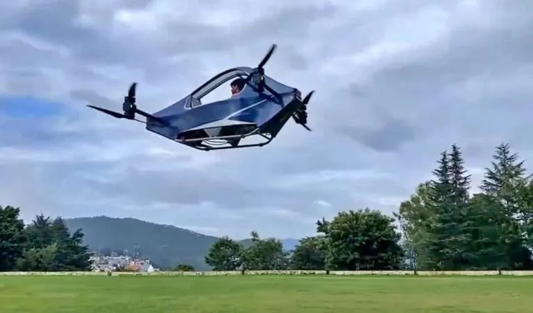 Antes que Tesla: joven de la India creó y elevó su propio carro volador