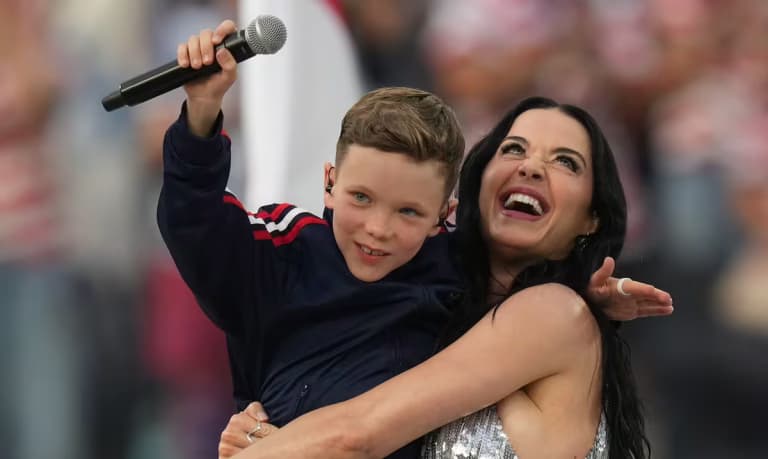 ¿Quién es el niño que cantó con Katy Perry en la inauguración del Mundial?