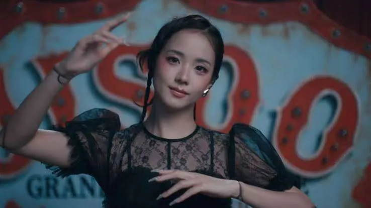 Fans eligen «Click» de Jisoo como su canción favorita de la semana