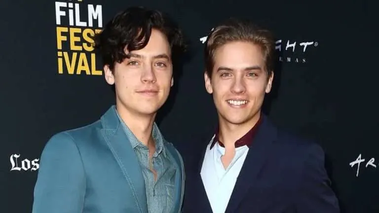 Dylan Sprouse, descubrió que él y su hermano Cole son «hijos de incesto»