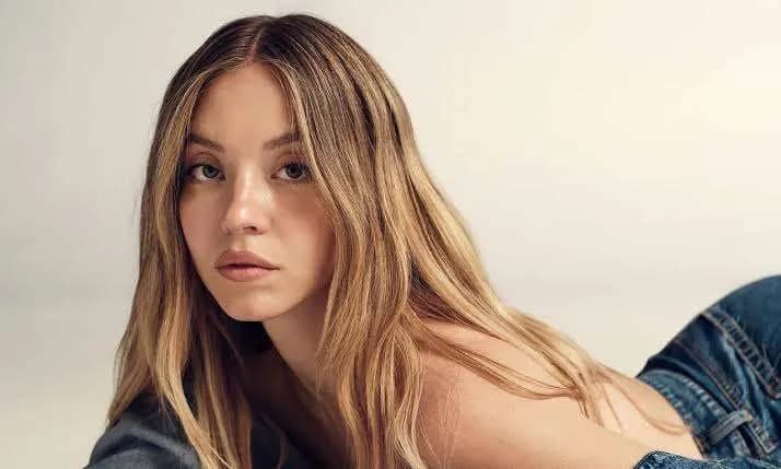 El comercial de Sydney Sweeney que rinde homenaje a ‘Mi pobre angelito’
